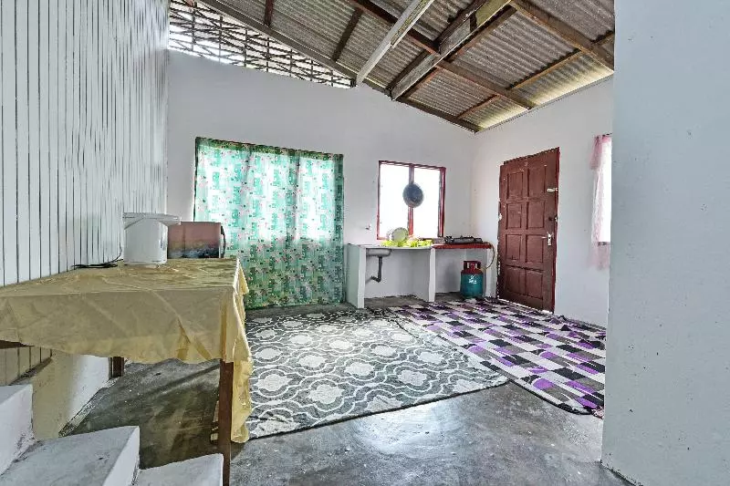 ホテル Oyo Home 90549 Teemoran Budget Homestay