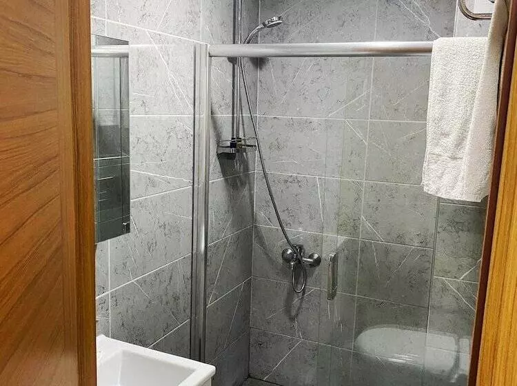 Hradission Otel Kaifa