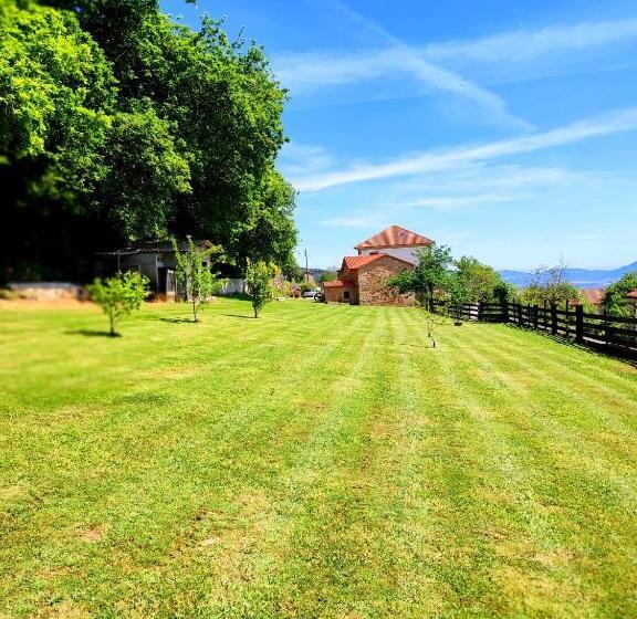 بنسيون A Cuadriña