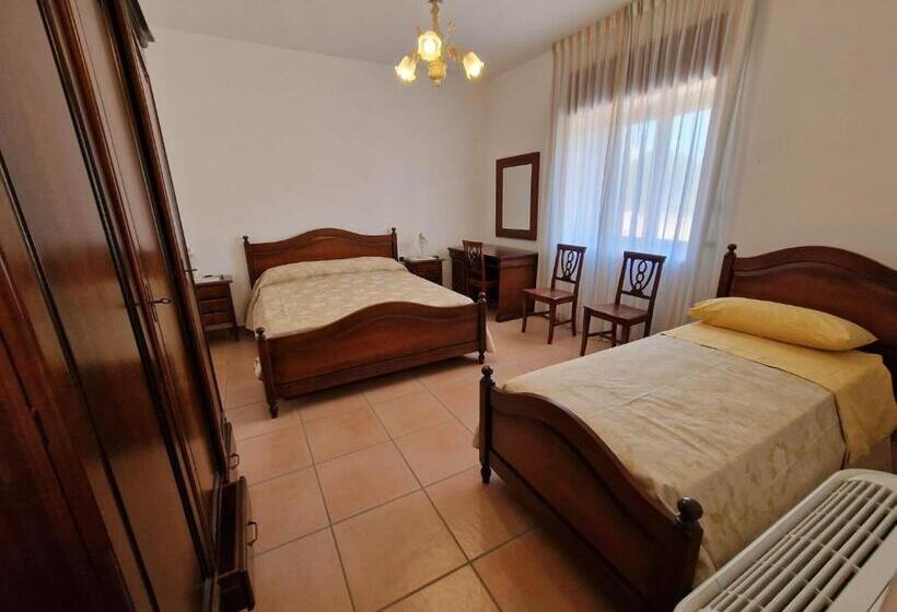 פנסיון L Antica Casa Affittacamere