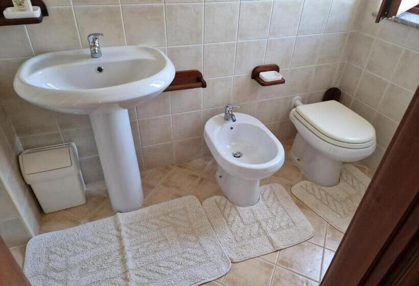 פנסיון L Antica Casa Affittacamere