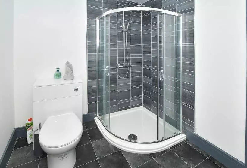 Majatalo Townhouse @ Eastwood Place Stoke