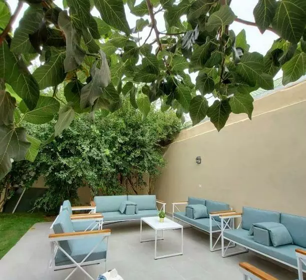 فيلا اورنيلا