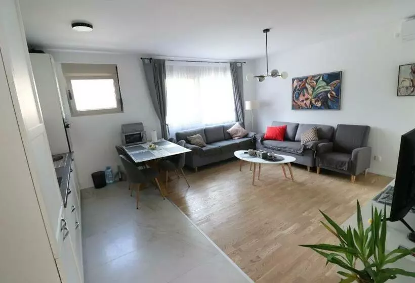 Apartment Sandrita
