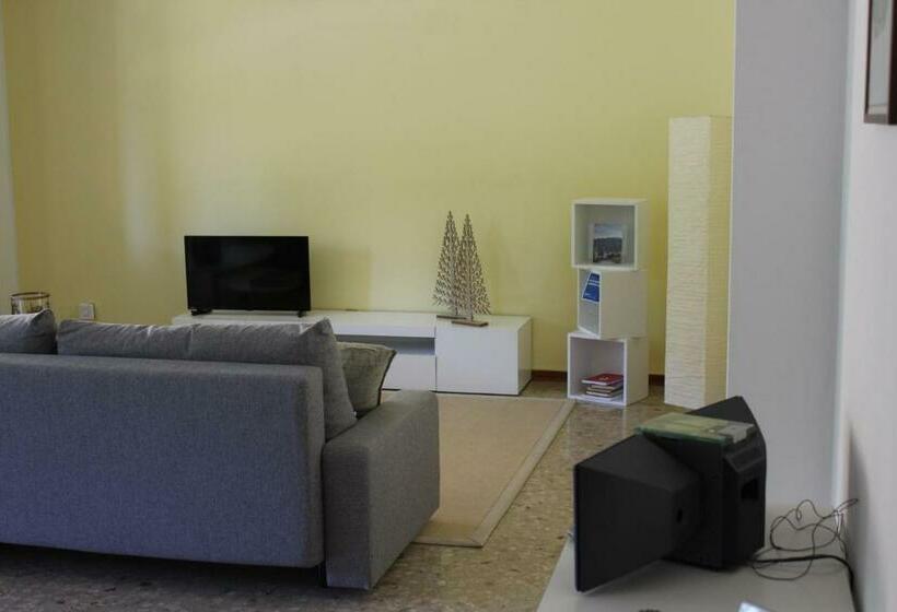 Appartamento Con Spiaggia Privata Sul Lago D Orta