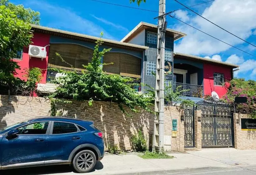 تختخواب و صبحانه Moya Résidence By Md