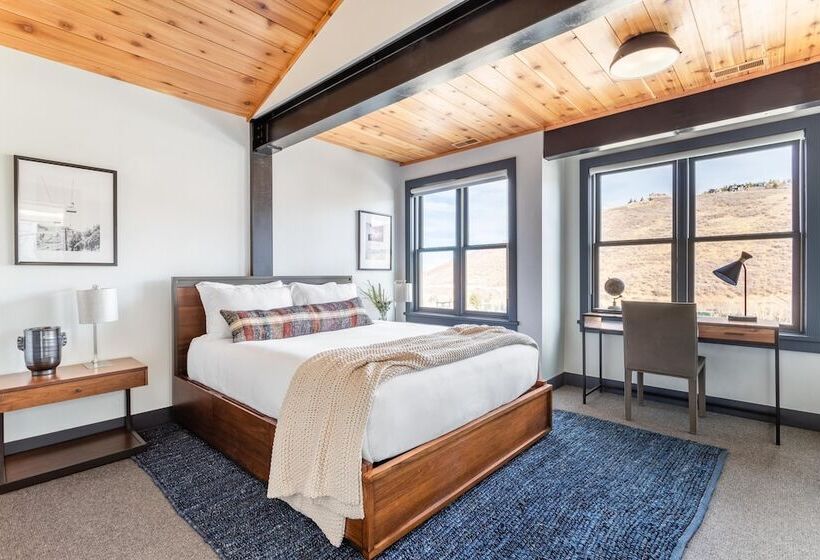 Chartreuse By Avantstay Modern Mountain Cabin In Heart Of Park City