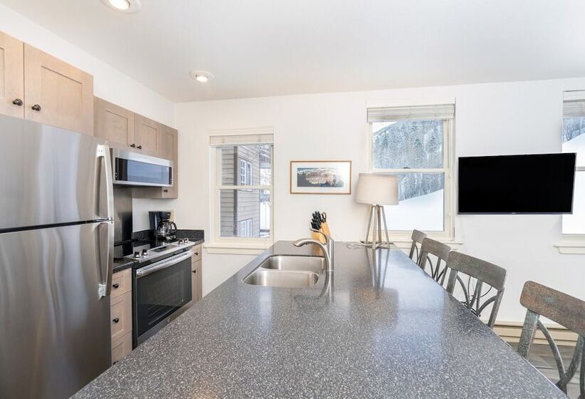 Etta Place 1 By Avantstay Ski In/ Ski Out Unit W/ Views Of The Slopes!