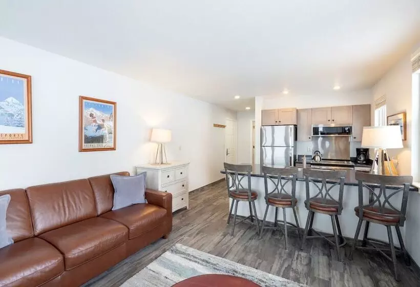 Etta Place 1 By Avantstay Ski In/ Ski Out Unit W/ Views Of The Slopes!