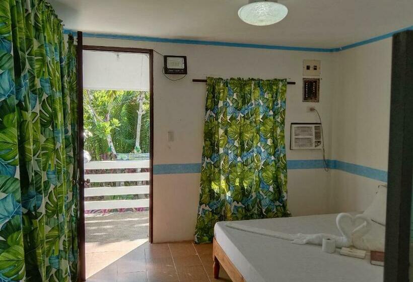 בית מלון כפרי Reddoorz @ Isla Virginia Beach Resort Aurora Baler