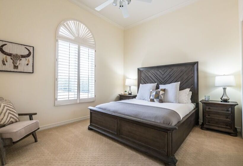 Paradise Valley By Avantstay Expansive Oasis W Putting Green Pool Mtn Views