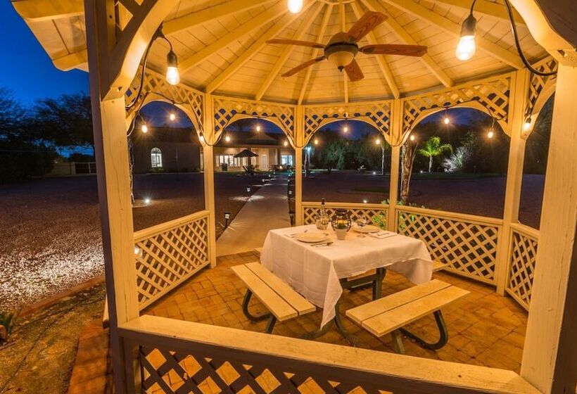 Paradise Valley By Avantstay Expansive Oasis W Putting Green Pool Mtn Views