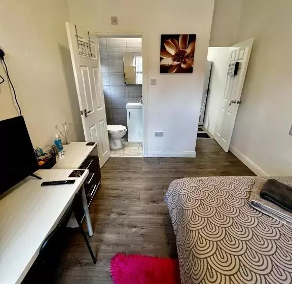 ペンション Deluxe En Suite Room In Cv1