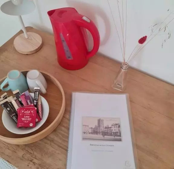 Majatalo Le Saint Christophe   Mairie D Aubervilliers Ligne 12