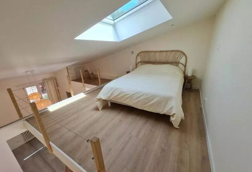 Majatalo Le Saint Christophe   Mairie D Aubervilliers Ligne 12