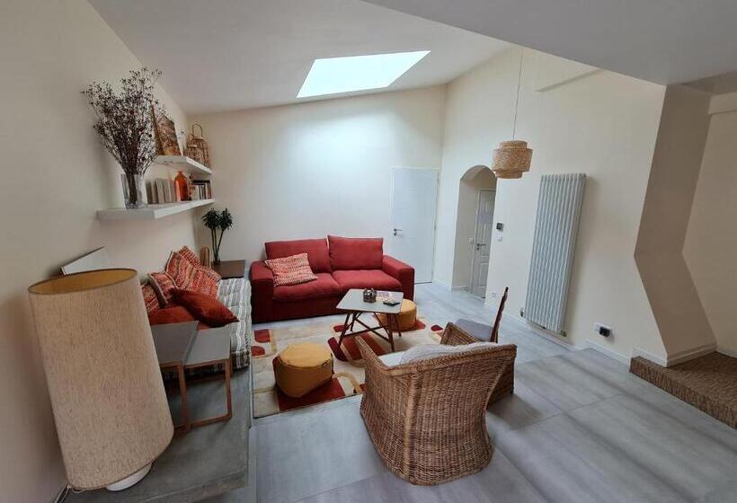 פנסיון Le Saint Christophe   Mairie D Aubervilliers Ligne 12