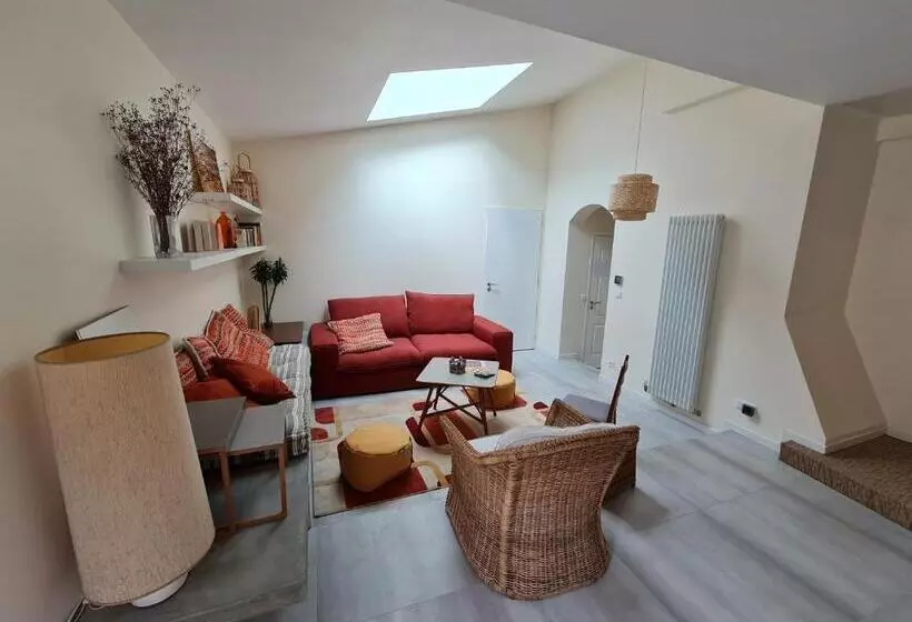 Majatalo Le Saint Christophe   Mairie D Aubervilliers Ligne 12