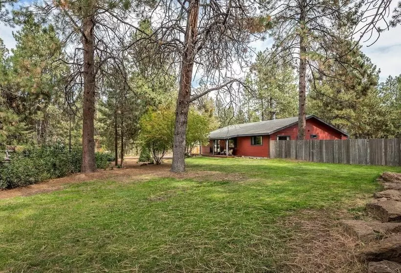 Quiet River Bend Cabin By Avantstay 35 Mins To Mt Bachelor 10 Mins To Town Centre Hot Tub