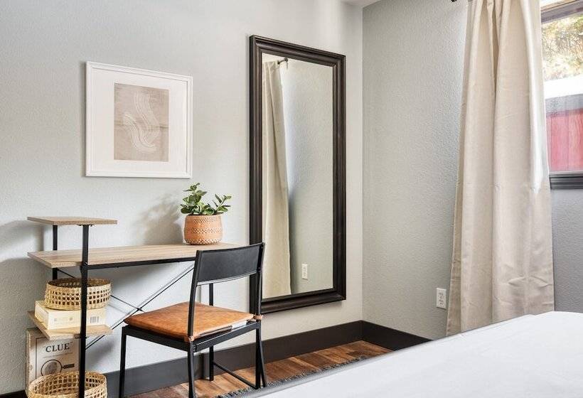 Quiet River Bend Cabin By Avantstay 35 Mins To Mt Bachelor 10 Mins To Town Centre Hot Tub