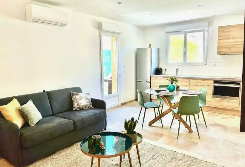 Studio With Garden   Pauseto West 4   2 Min From Beach