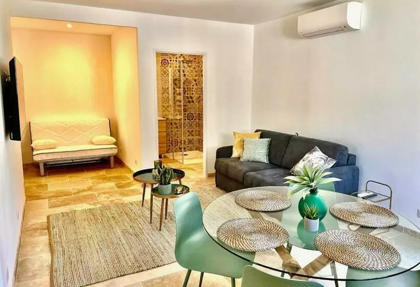 Studio With Garden   Pauseto West 4   2 Min From Beach