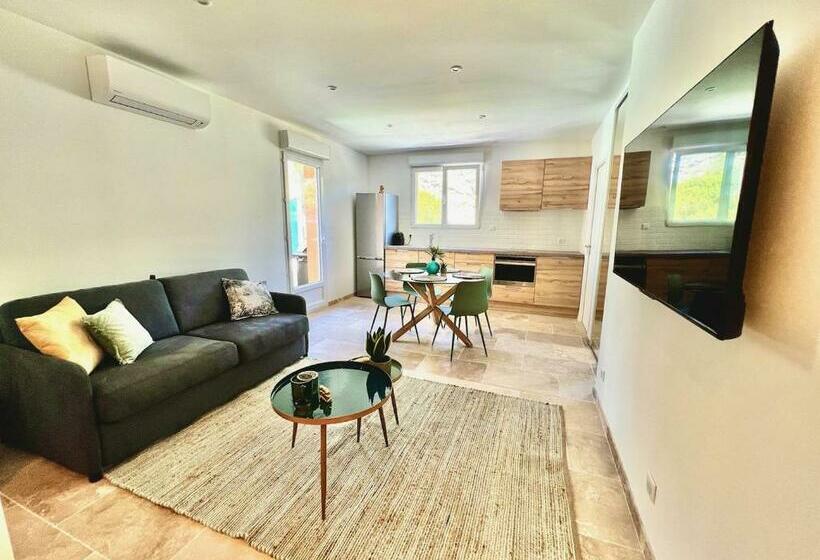 Studio With Garden Pauseto West 4 2 Min From Beach