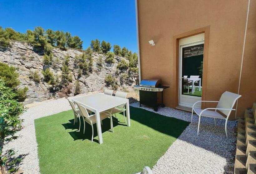 Studio With Garden Pauseto West 4 2 Min From Beach