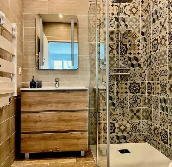 Studio With Garden   Pauseto West 4   2 Min From Beach