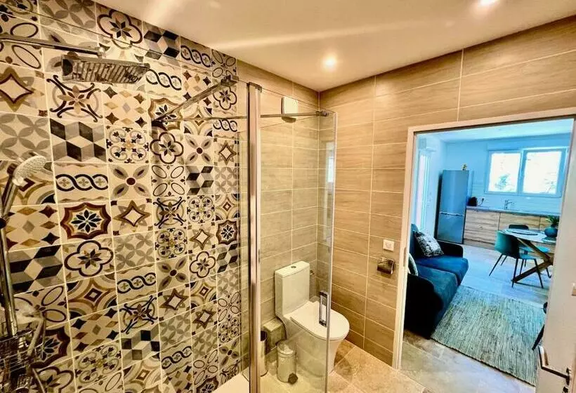 Studio With Garden   Pauseto West 4   2 Min From Beach