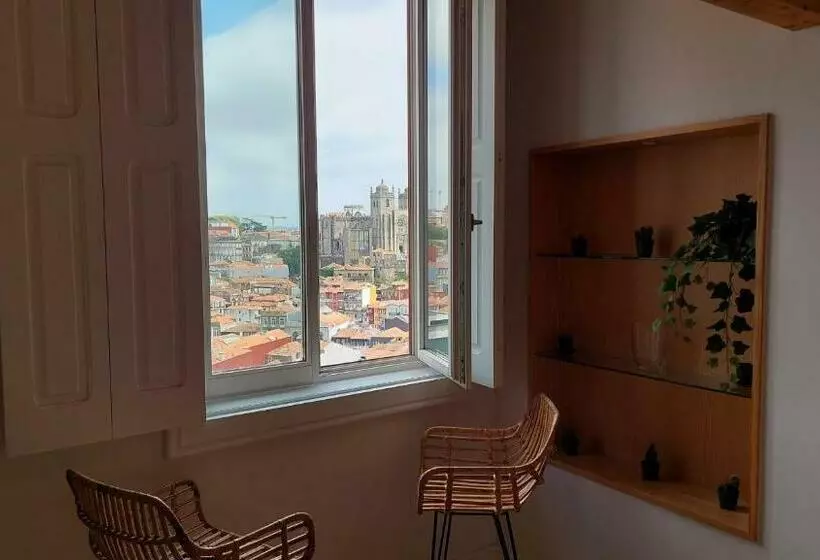 Downtown Clerigos Duplex With River View By Vacationy