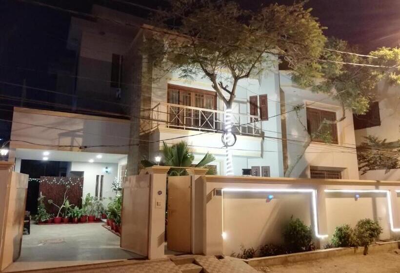 هتل Island Clifton