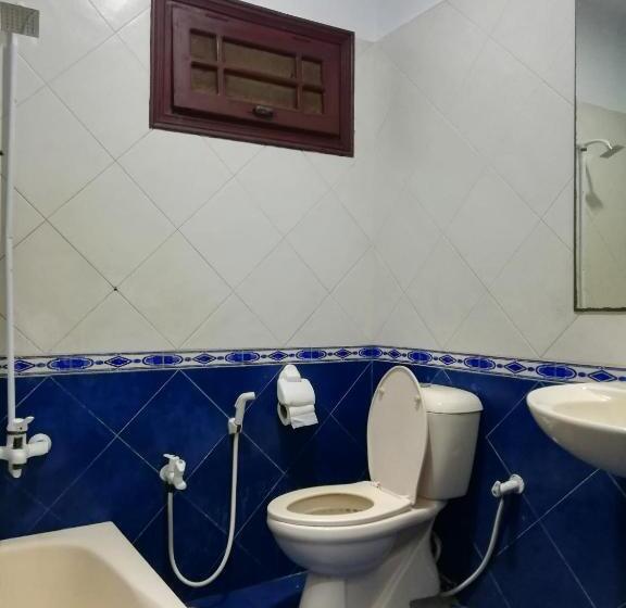 هتل Island Clifton