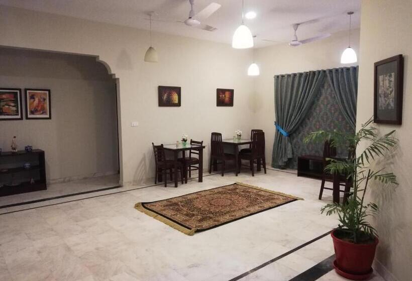 هتل Island Clifton