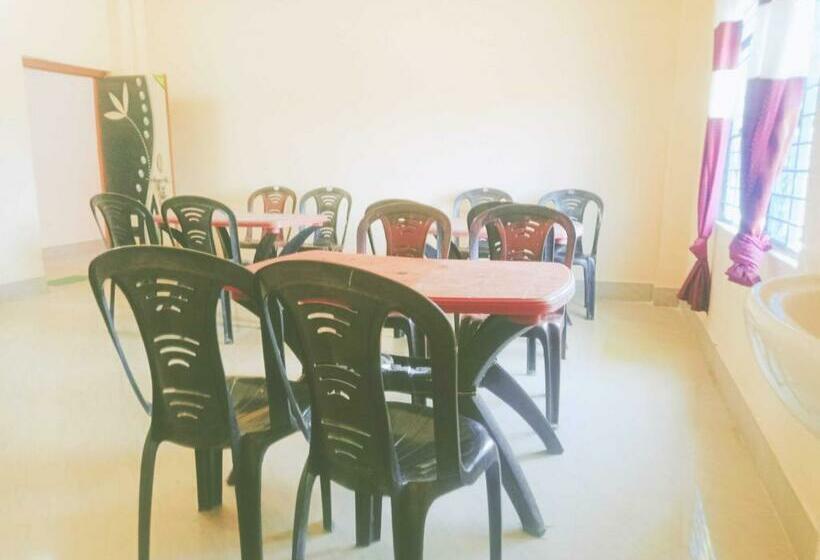 Hotel Spot On Anishiya Beach Resort