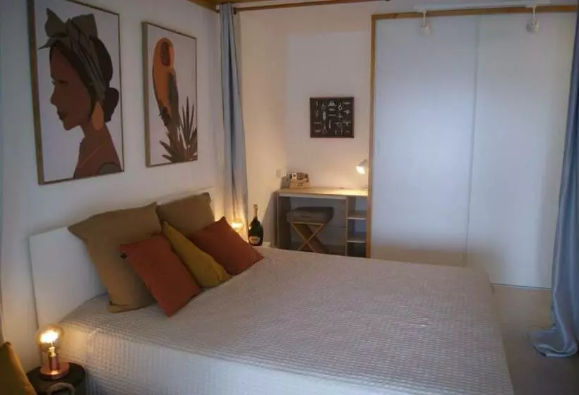 Lagoon Terrace Grand Studio