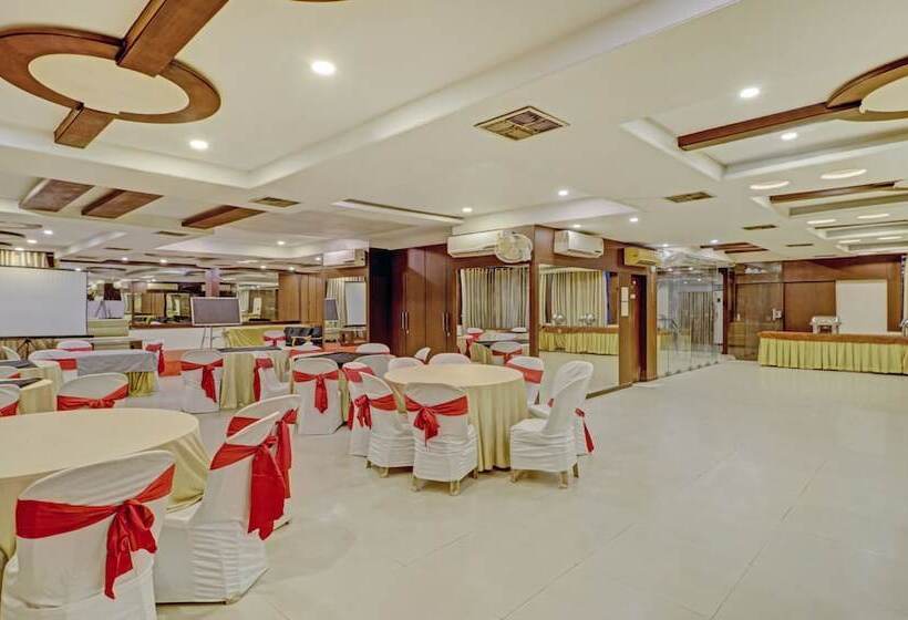 Loharkar Family Hotel L As