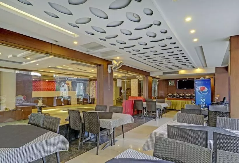 Loharkar Family Hotel L As