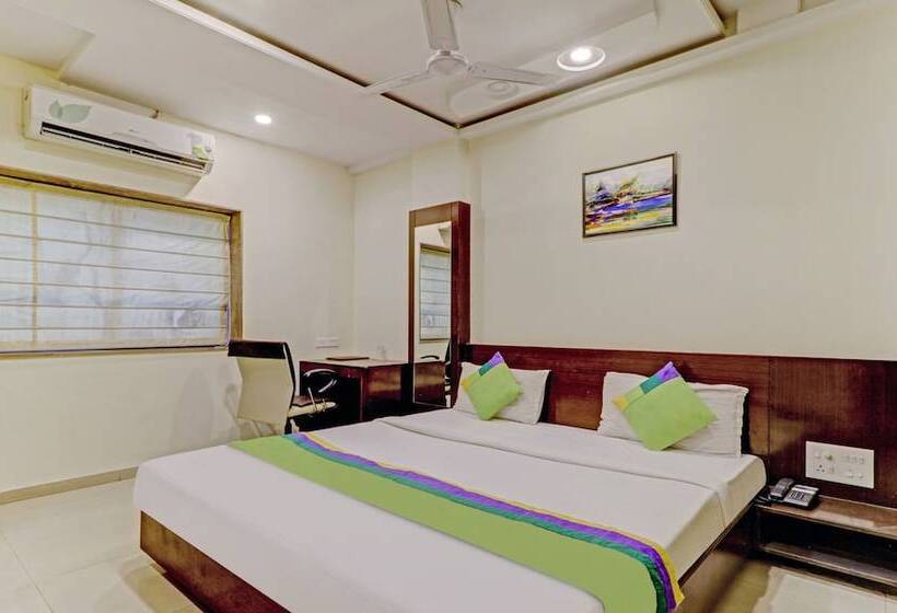 Loharkar Family Hotel L As