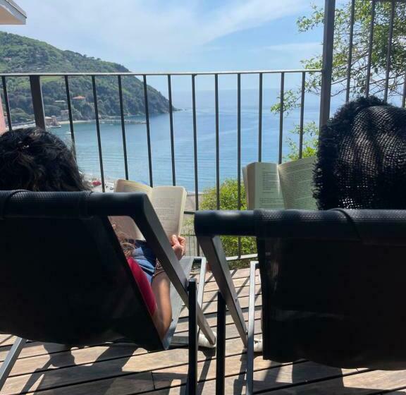 Ocean View Flat With Wi Fi, Ac And Elevator To Town