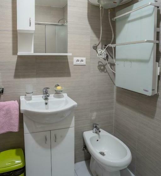 پانسیون Kik Accommodation