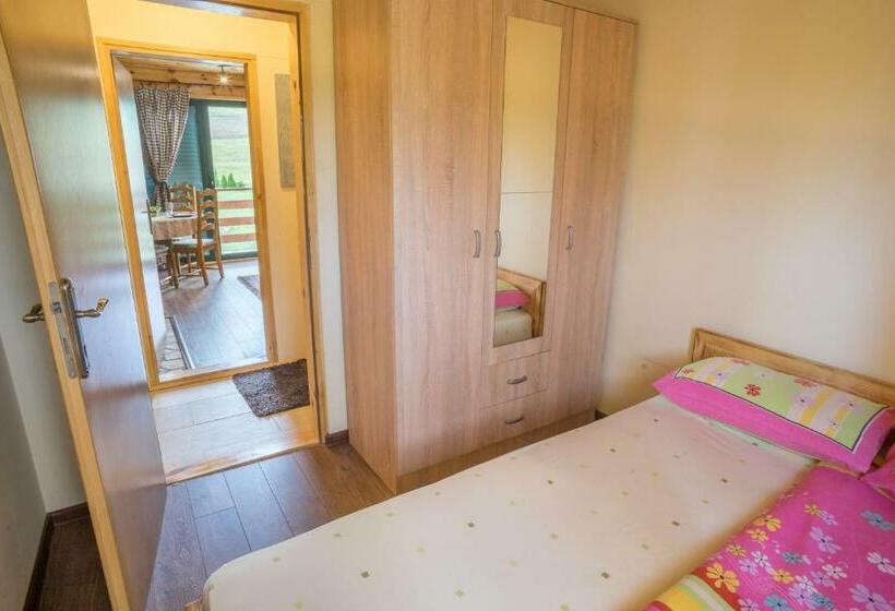 پانسیون Kik Accommodation