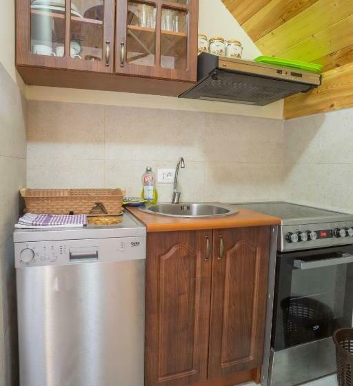 پانسیون Kik Accommodation