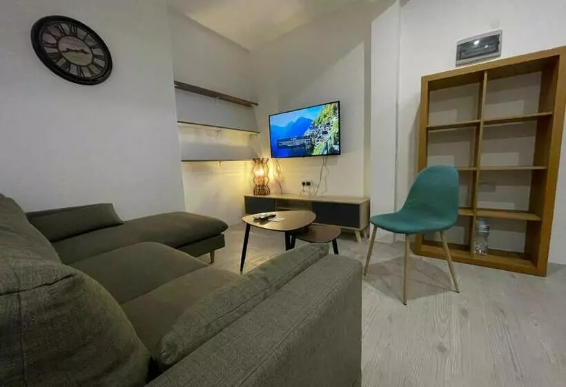 پانسیون City Center Properties Modern Room With Ac & Ensuit Bathroom Room 1