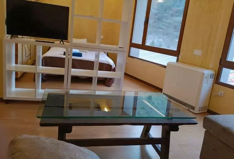 Precioso ático Con Gran Terraza. Ideal Para Parejas