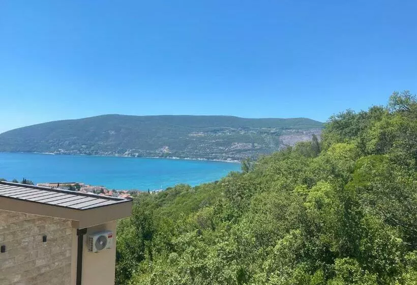 Adria Sea & Mountains