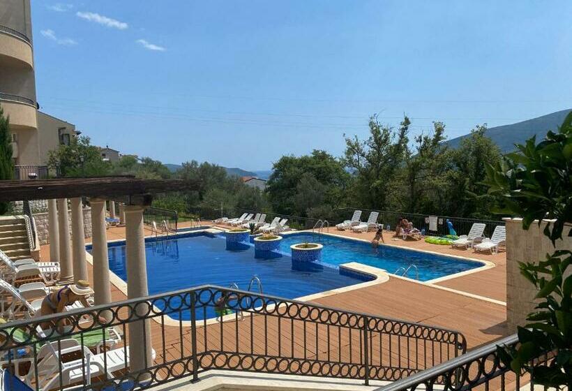 Adria Sea & Mountains