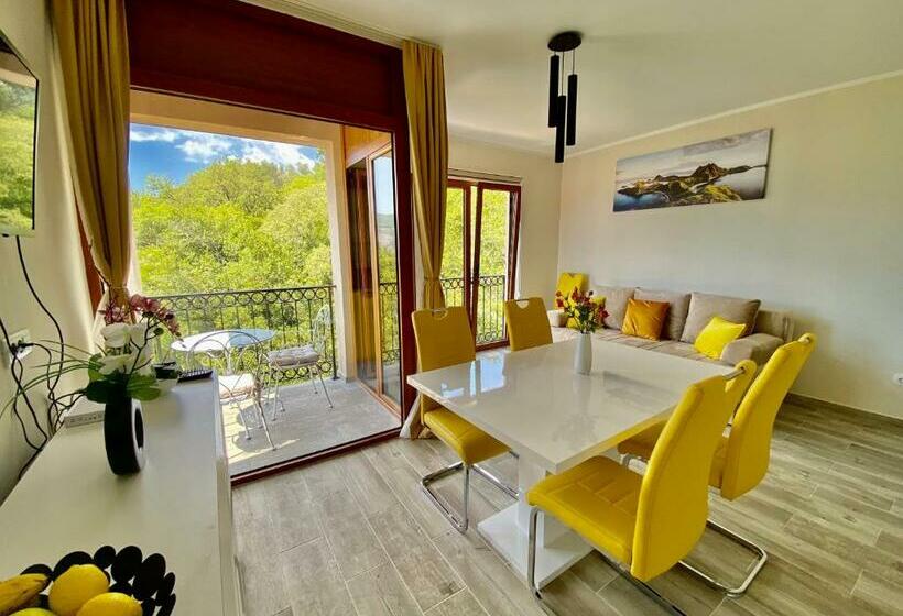 Adria Sea & Mountains