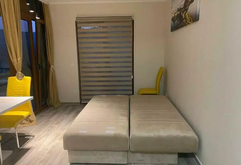 Adria Sea & Mountains