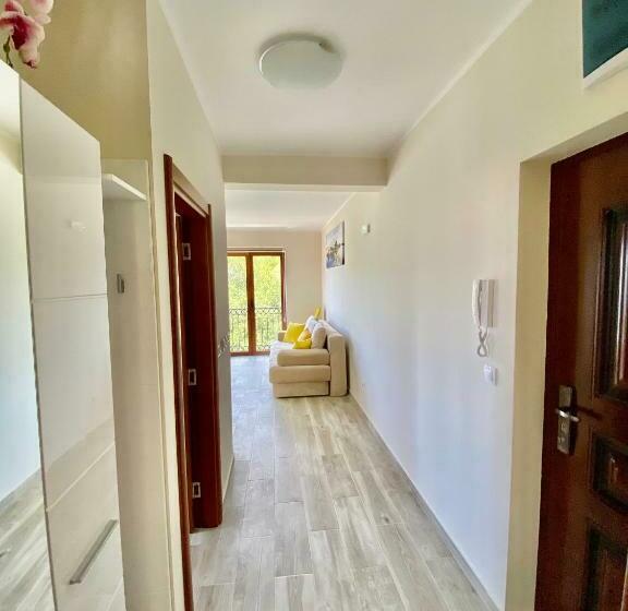 Adria Sea & Mountains