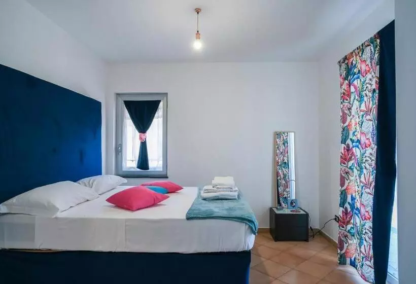 تختخواب و صبحانه Villa Luce